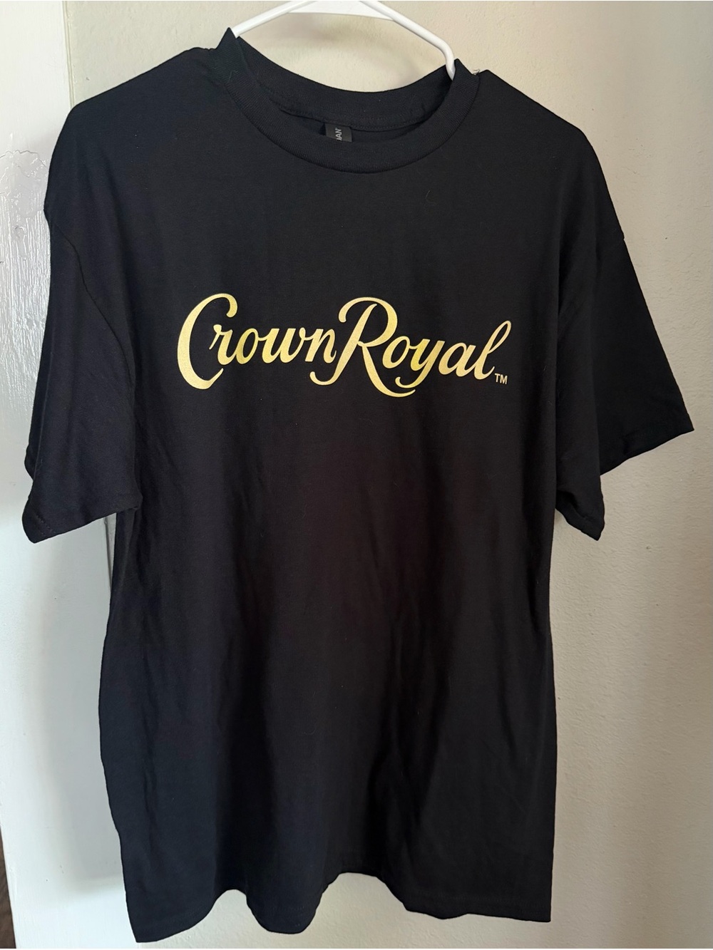 NWOT Crown Royal Classic Black short  sleeve T-shirt Men  Large